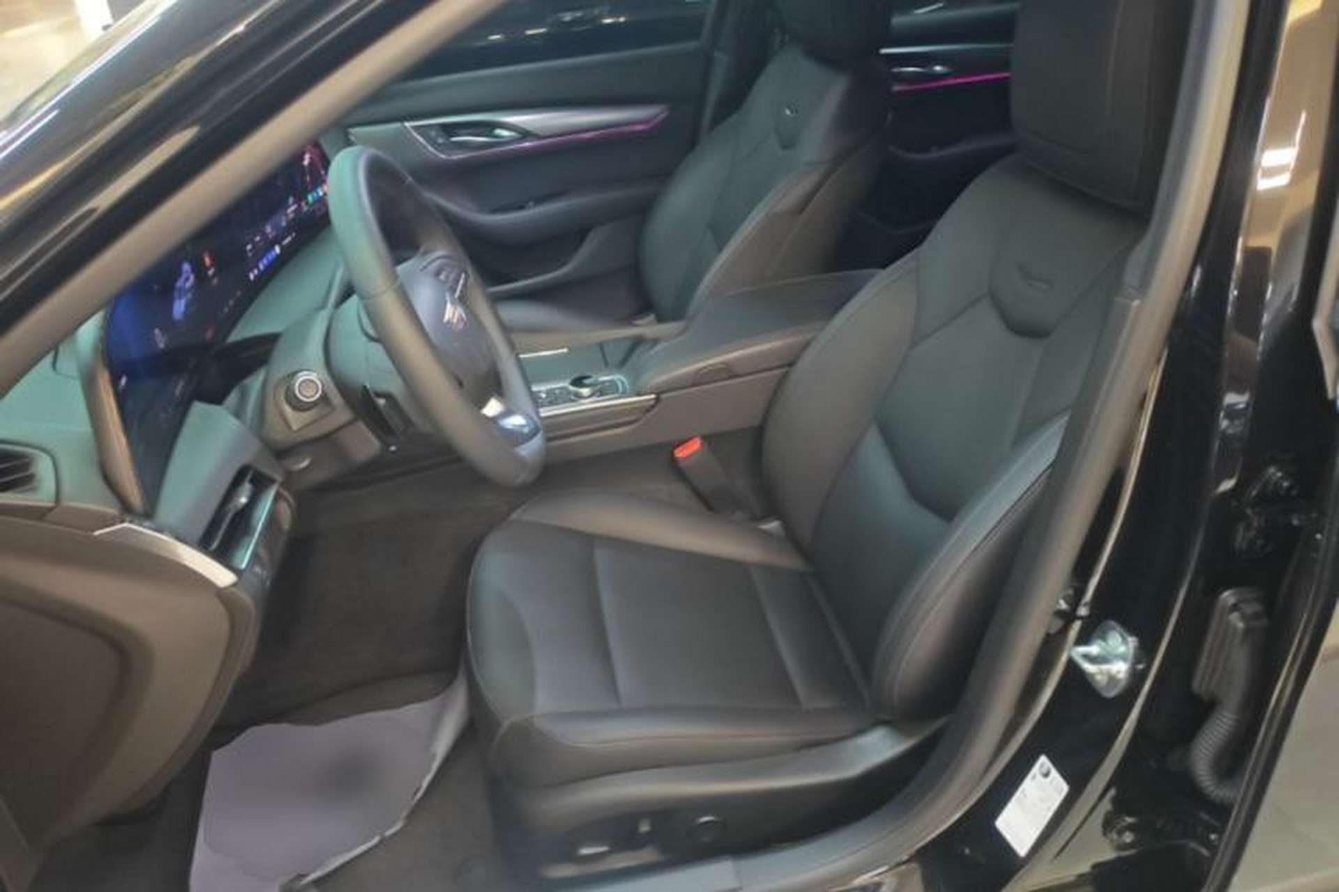 Used Cadillac CT5 2025 28T Urban Sport Edition Left Front Seat