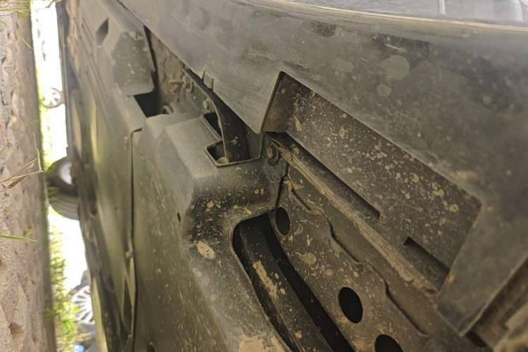 Used Cadillac CT5 2025 28T Urban Sport Edition Left Side Sill