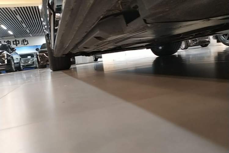 Used Cadillac CT5 2025 28T Track Performance Edition Left Side Sill