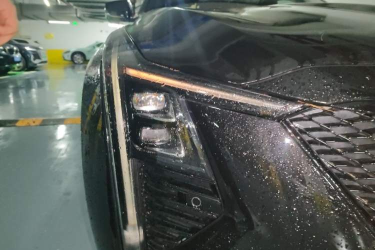 Used Cadillac CT5 2025 28T Track Performance Edition + Peak Track Optional Package Right Front Headlight
