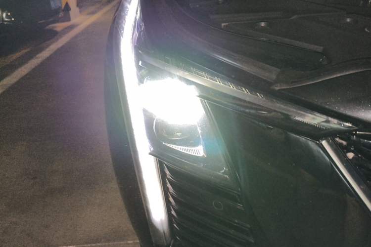 Used Cadillac CT5 2025 28T Urban Sport Edition Right Front Headlight