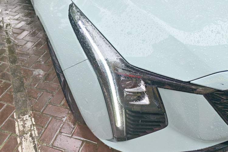 Used Cadillac CT5 2025 28T Urban Sport Edition Right Front Headlight