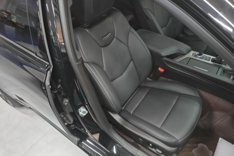 Used Cadillac CT5 2025 28T Track Performance Edition Right Front Seat