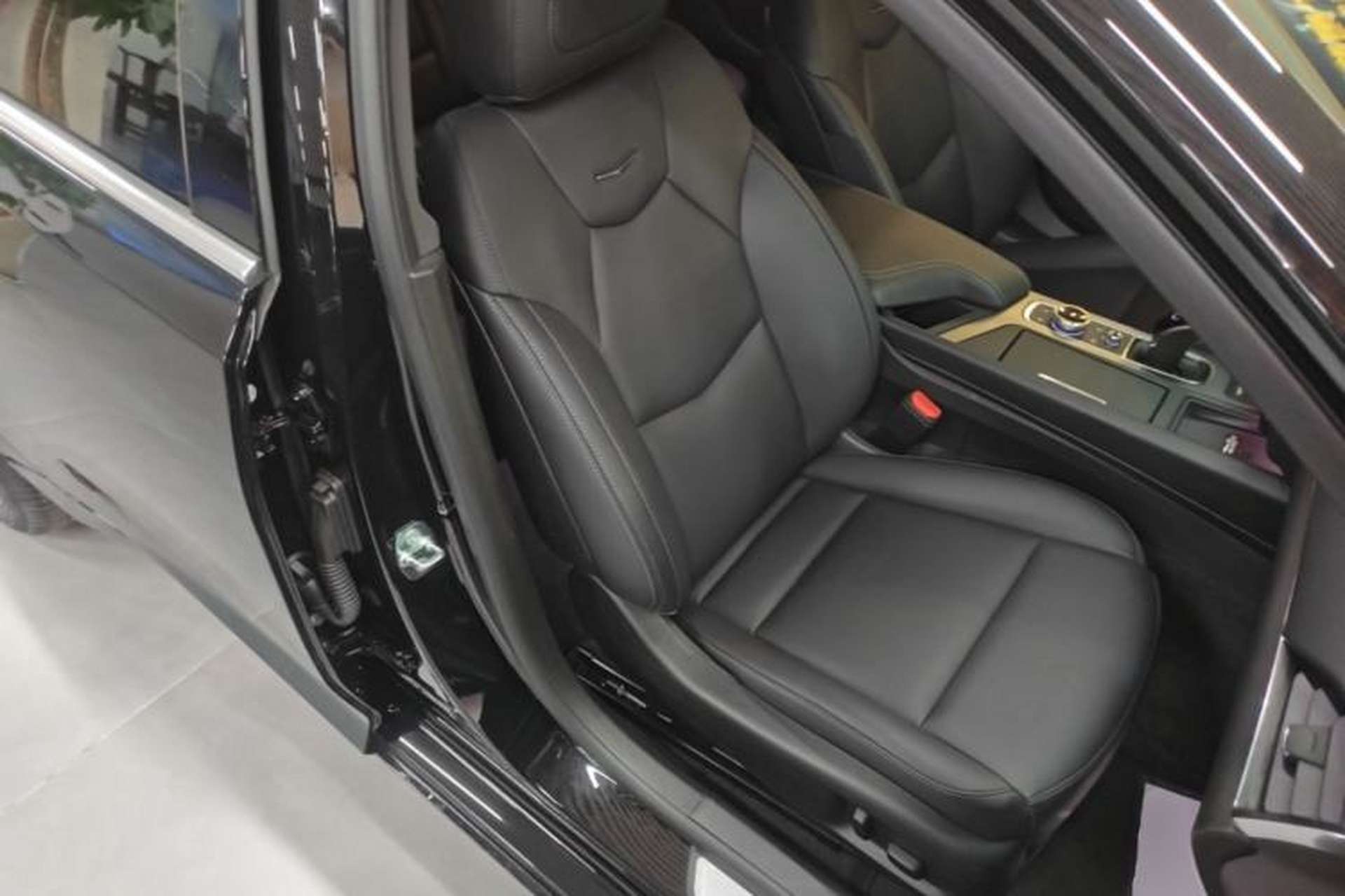 Used Cadillac CT5 2025 28T Urban Sport Edition Right Front Seat