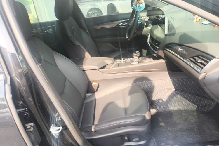 Used Cadillac CT5 2025 28T Urban Sport Edition Right Front Seat