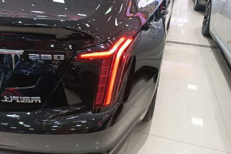 Used Cadillac CT5 2025 28T Urban Sport Edition Right Rear Taillight