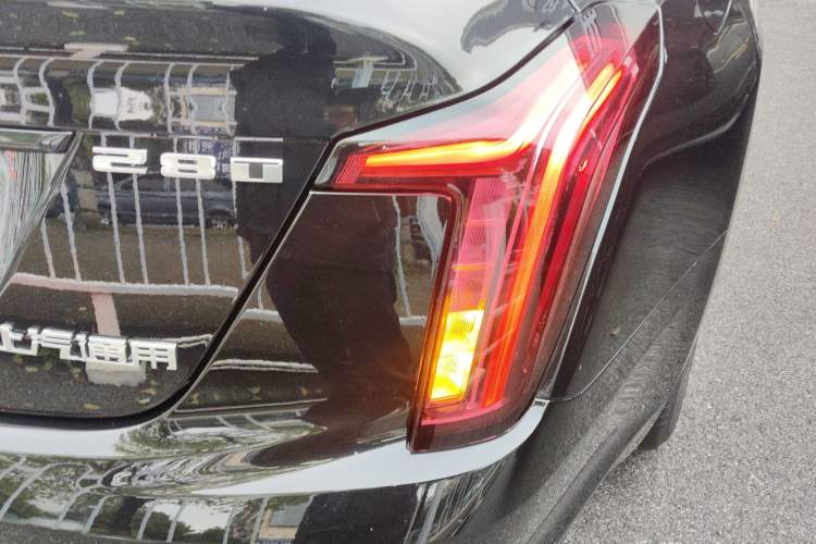 Used Cadillac CT5 2025 28T Urban Sport Edition Right Rear Taillight