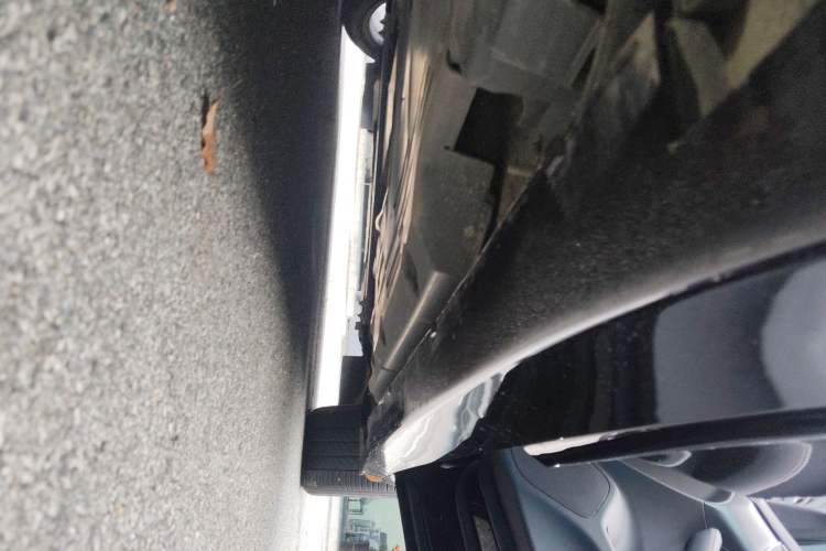 Used Cadillac CT5 2025 28T Urban Sport Edition Right Side Sill