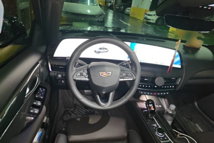 Used Cadillac CT5 2025 28T Track Performance Edition + Peak Track Optional Package Steering Wheel