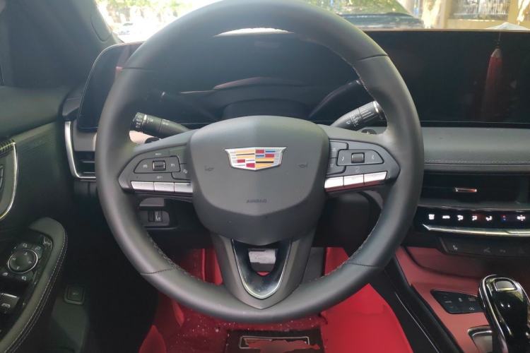 Used Cadillac CT5 2025 28T Urban Sport Edition Steering Wheel