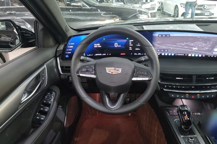 Used Cadillac CT5 2025 28T Track Performance Edition Steering Wheel
