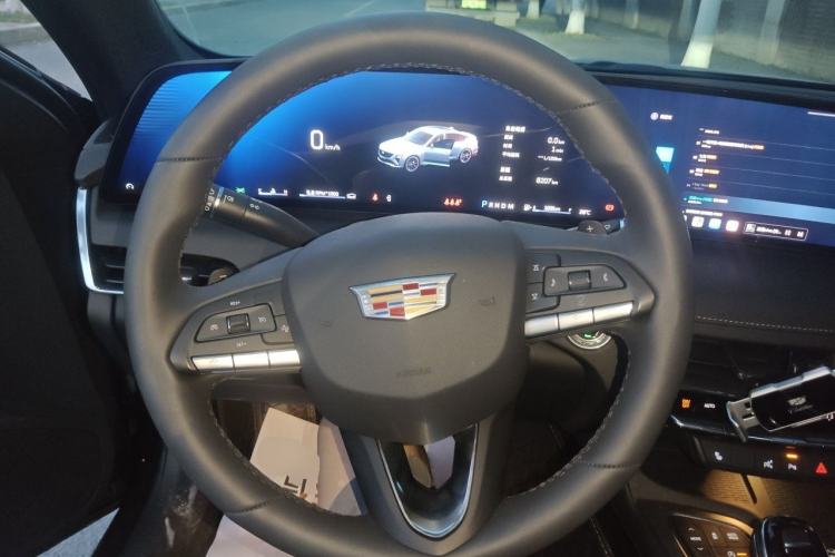 Used Cadillac CT5 2025 28T Urban Sport Edition Steering Wheel