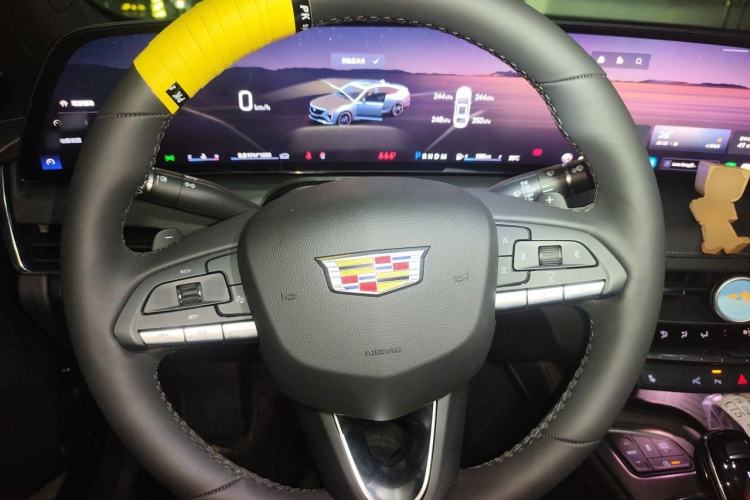 Used Cadillac CT5 2025 28T Urban Sport Edition Steering Wheel