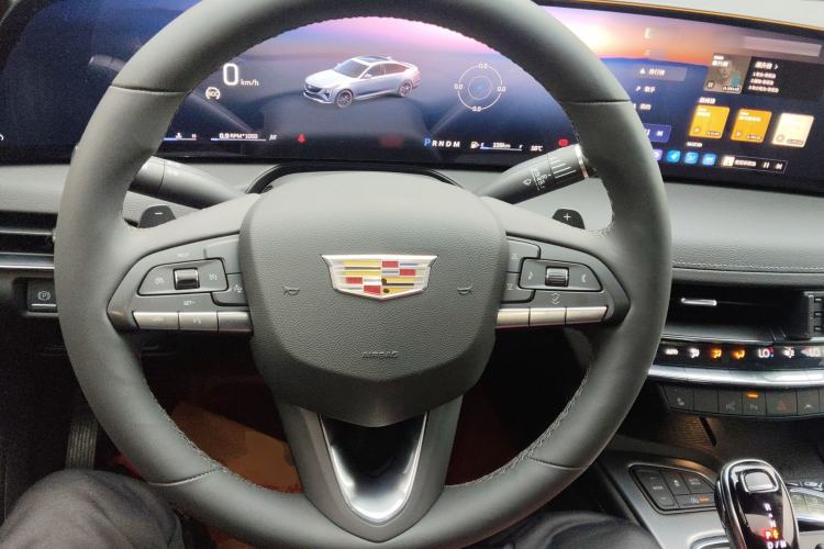 Used Cadillac CT5 2025 28T Urban Sport Edition Steering Wheel