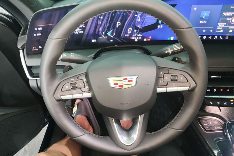 Used Cadillac CT5 2025 28T Track Performance Edition Steering Wheel