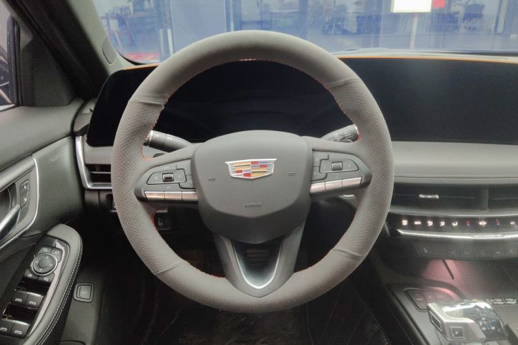 Used Cadillac CT5 2025 28T Urban Sport Edition Steering Wheel