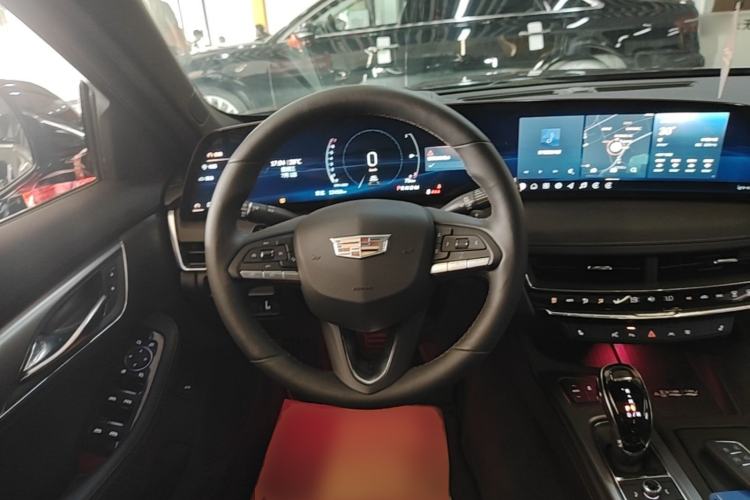 Used Cadillac CT5 2025 28T Urban Sport Edition Steering Wheel