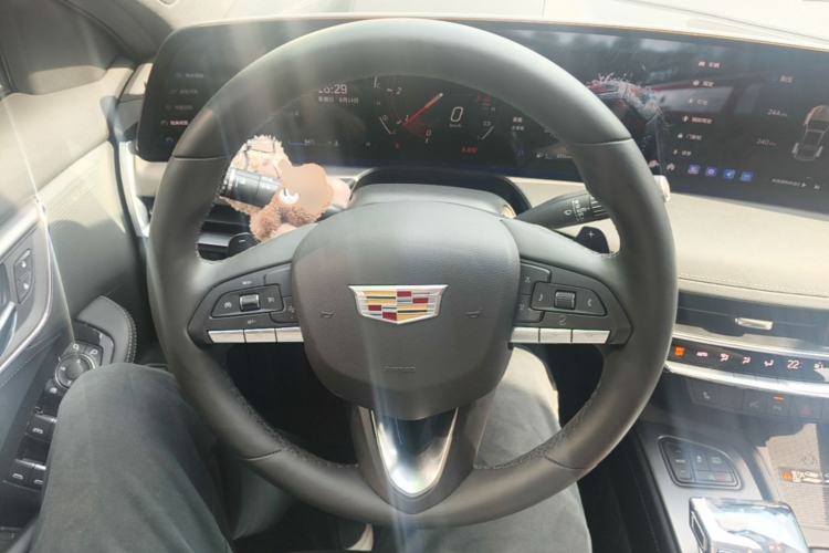 Used Cadillac CT5 2025 28T Urban Sport Edition Steering Wheel