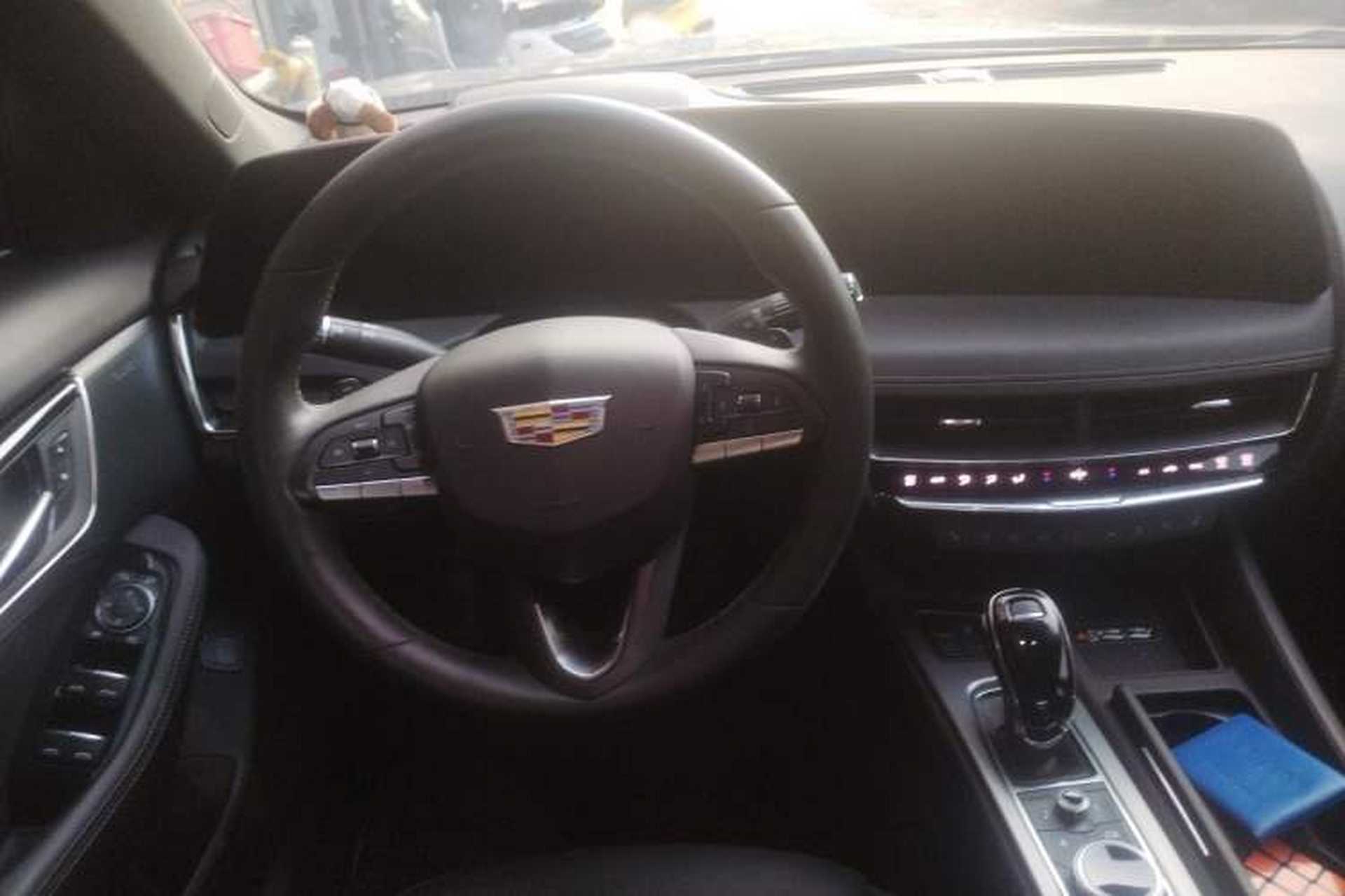Used Cadillac CT5 2025 28T Track Performance Edition Steering Wheel