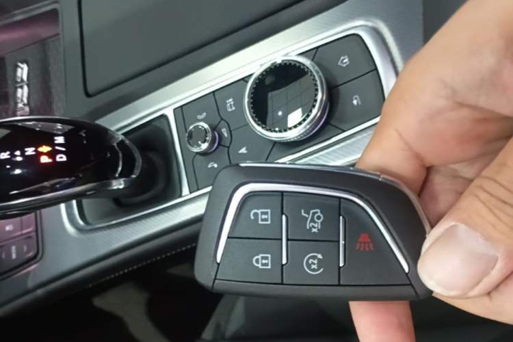 Used Cadillac CT5 2025 28T Urban Sport Edition Vehicle Key