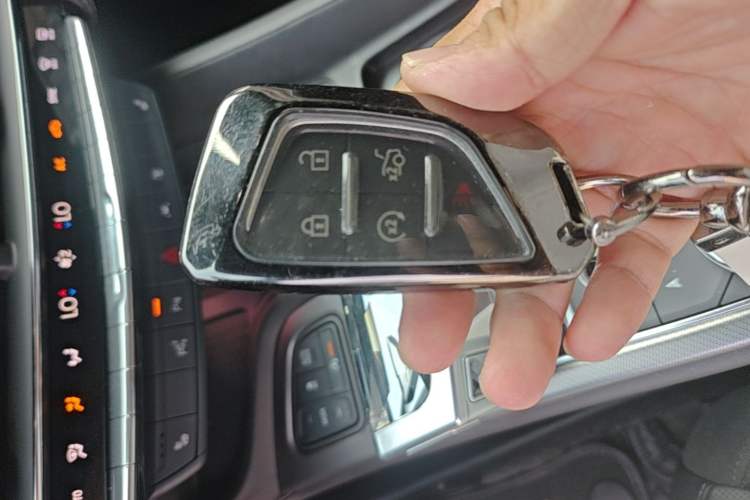 Used Cadillac CT5 2025 28T Urban Sport Edition Vehicle Key