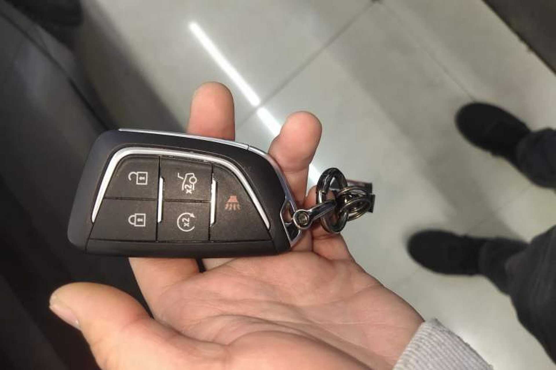 Used Cadillac CT5 2025 28T Urban Sport Edition Vehicle Key