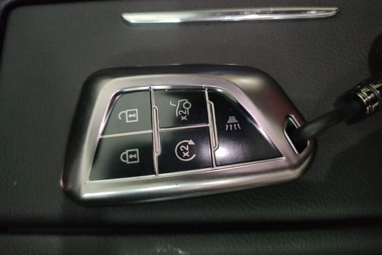 Used Cadillac CT5 2025 28T Urban Sport Edition Vehicle Key