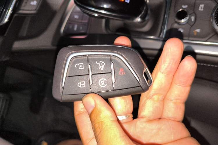 Used Cadillac CT5 2025 28T Urban Sport Edition Vehicle Key