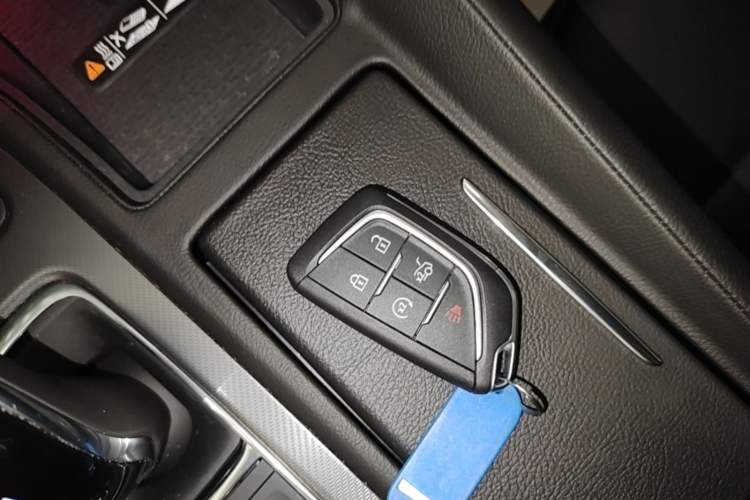 Used Cadillac CT5 2025 28T Urban Sport Edition Vehicle Key