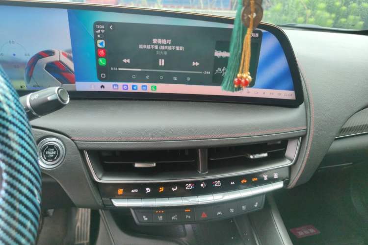 Used Cadillac CT5 2025 28T Track Performance Edition + Peak Track Optional Package Audio And AC Panel