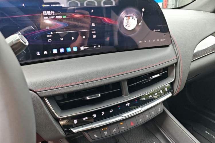 Used Cadillac CT5 2025 28T Track Performance Edition + Peak Track Optional Package Audio And AC Panel