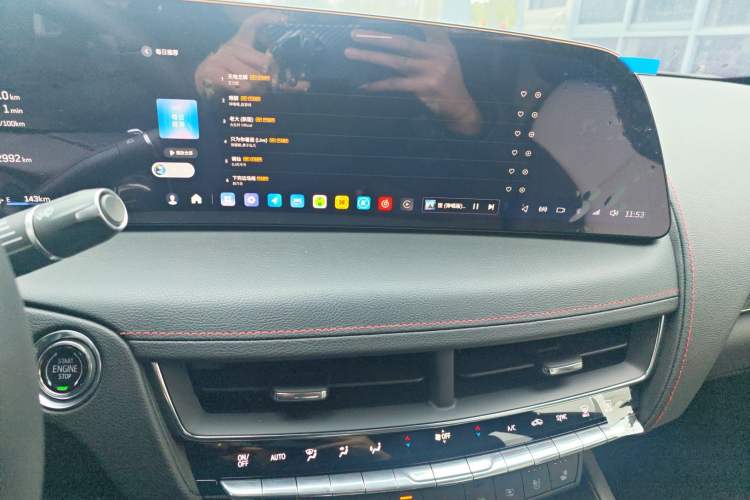 Used Cadillac CT5 2025 28T Track Performance Edition + Peak Track Optional Package Audio And AC Panel