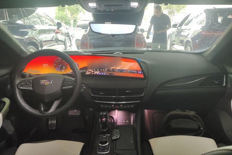 Used Cadillac CT5 2025 28T Track Performance Edition + Peak Track Optional Package Center Console