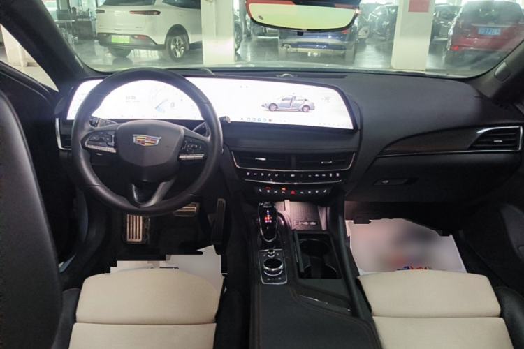 Used Cadillac CT5 2025 28T Track Performance Edition + Peak Track Optional Package Center Console