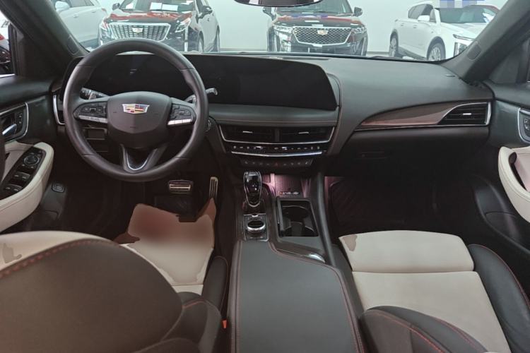 Used Cadillac CT5 2025 28T Track Performance Edition + Peak Track Optional Package Center Console