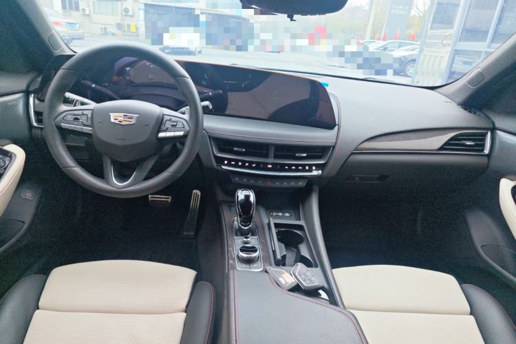 Used Cadillac CT5 2025 28T Track Performance Edition + Peak Track Optional Package Center Console