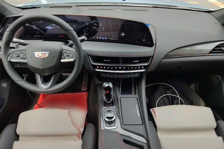 Used Cadillac CT5 2025 28T Track Performance Edition + Peak Track Optional Package Center Console