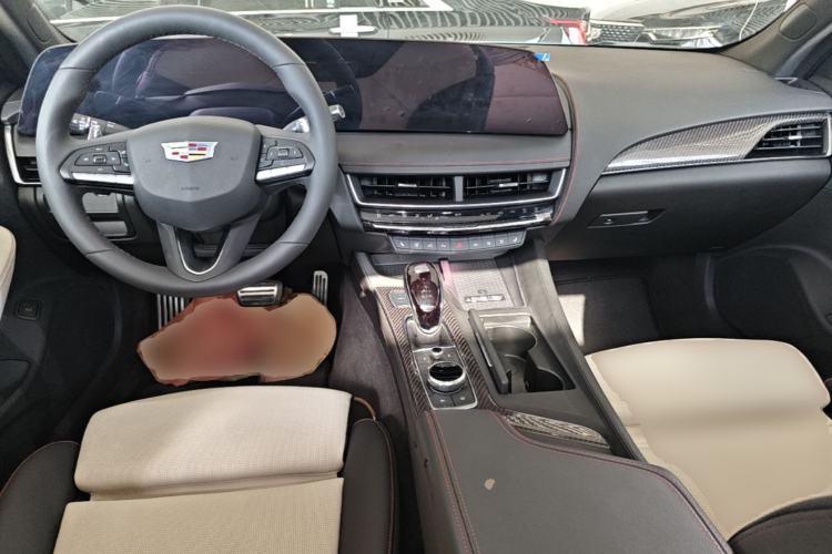 Used Cadillac CT5 2025 28T Track Performance Edition Center Console