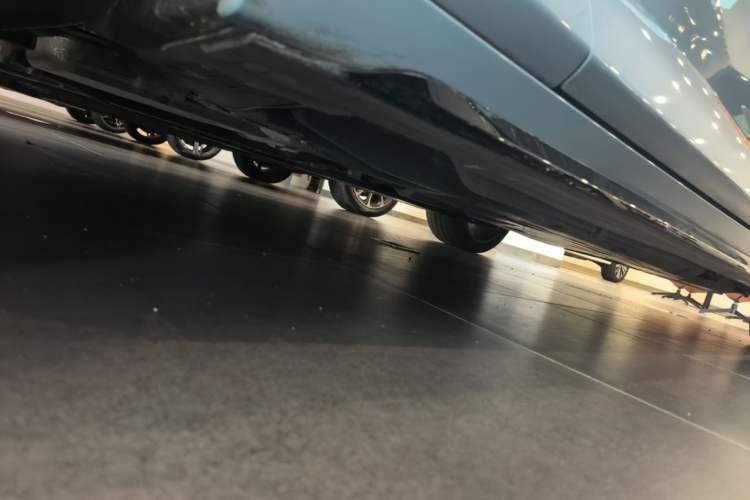 Used Cadillac CT5 2025 28T Track Performance Edition + Peak Track Optional Package Chassis Front Left