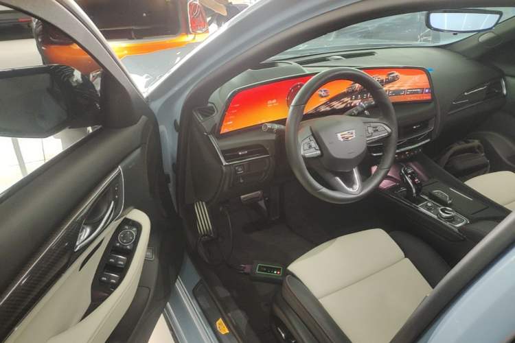 Used Cadillac CT5 2025 28T Track Performance Edition + Peak Track Optional Package Driver Seat