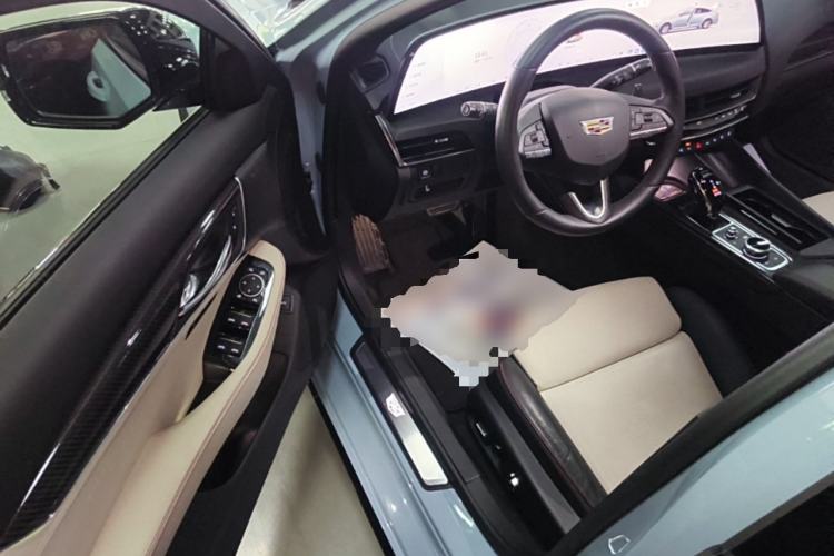 Used Cadillac CT5 2025 28T Track Performance Edition + Peak Track Optional Package Driver Seat