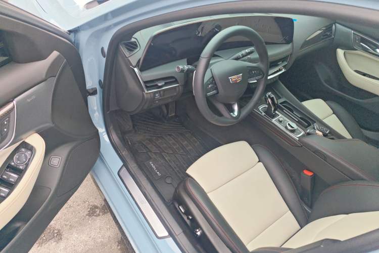 Used Cadillac CT5 2025 28T Track Performance Edition + Peak Track Optional Package Driver Seat