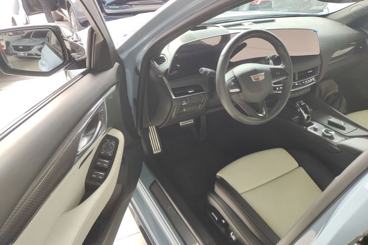 Used Cadillac CT5 2025 28T Track Performance Edition + Peak Track Optional Package Driver Seat