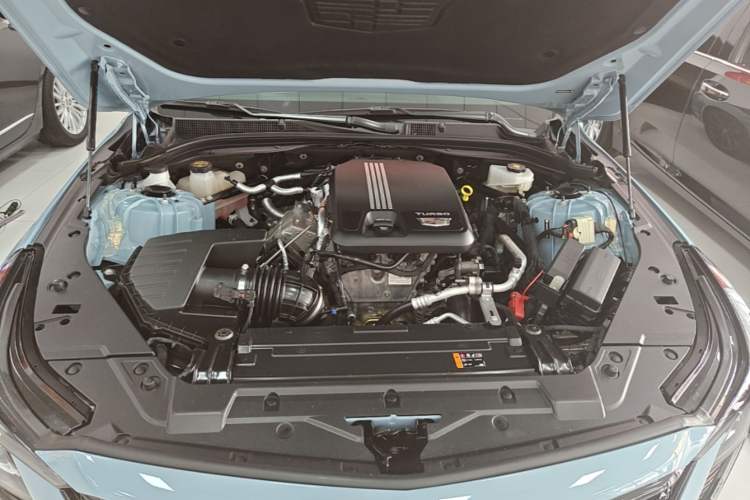 Used Cadillac CT5 2025 28T Track Performance Edition + Peak Track Optional Package Engine Bay