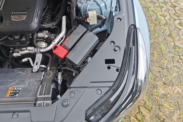 Used Cadillac CT5 2025 28T Track Performance Edition Engine Bay Left