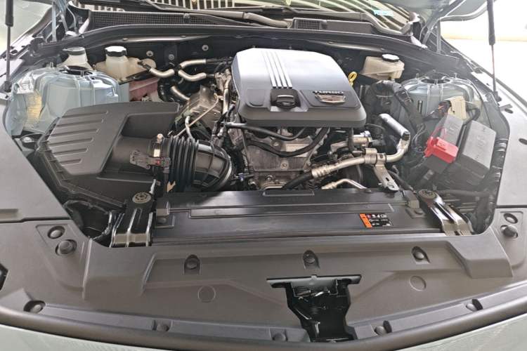 Used Cadillac CT5 2025 28T Track Performance Edition Engine Bay