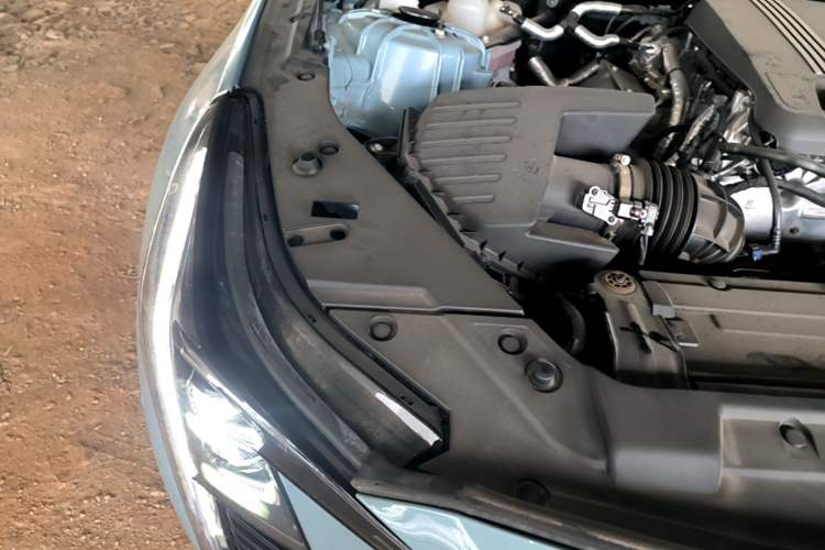 Used Cadillac CT5 2025 28T Track Performance Edition + Peak Track Optional Package Engine Bay Right