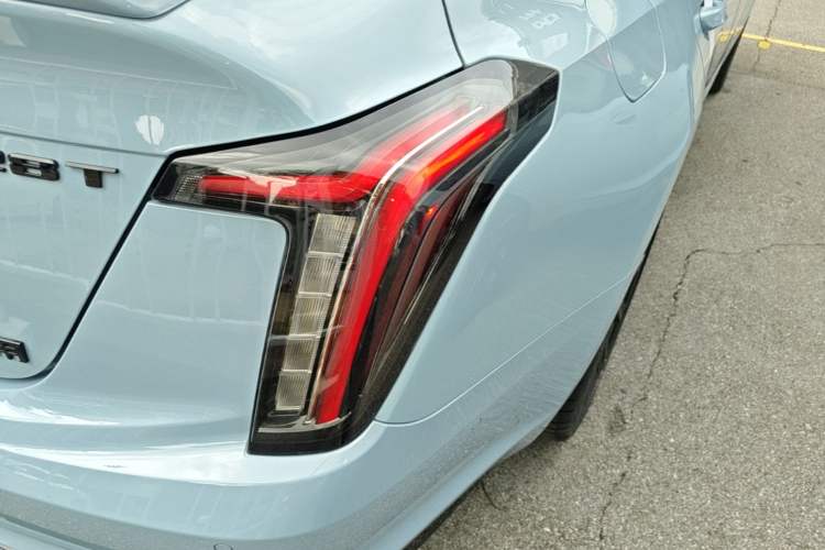 Used Cadillac CT5 2025 28T Track Performance Edition + Peak Track Optional Package Exterior 3