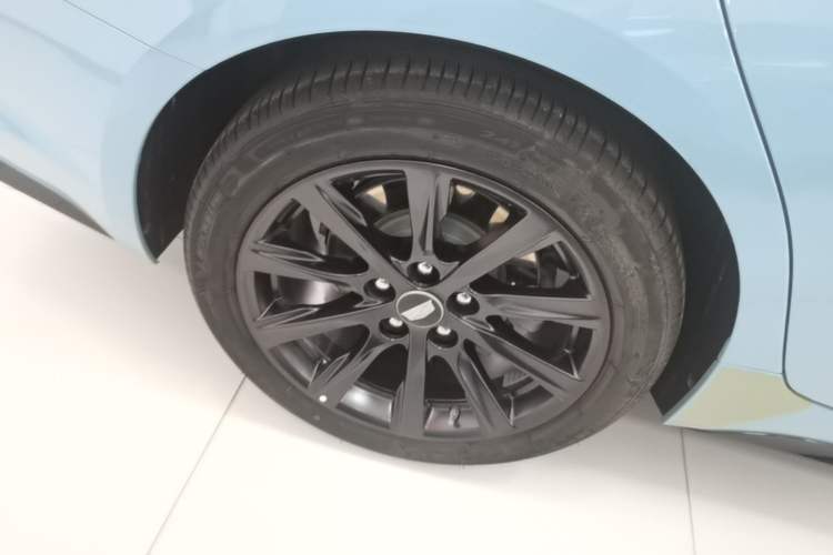 Used Cadillac CT5 2025 28T Track Performance Edition Exterior 5
