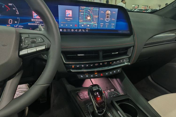 Used Cadillac CT5 2025 28T Track Performance Edition + Peak Track Optional Package Interior 3